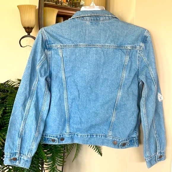 Brand New Levi's Ex-Boyfriend Trucker Jean Jacket Button Up Denim Distressed - Picture 9 of 15